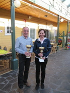 Kristiinan Urheilijoiden kaksi kaikkien aikojen kovinta hiihtäjää Markku Mantere ja Marianne Niemi yhteiskuvassa.