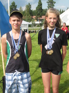 Santtu Koskiaho ja Janita Leppäranta poseeravat.